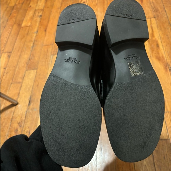 Prada unlined brushed leather loafers - barely worn - Picture 8 of 9